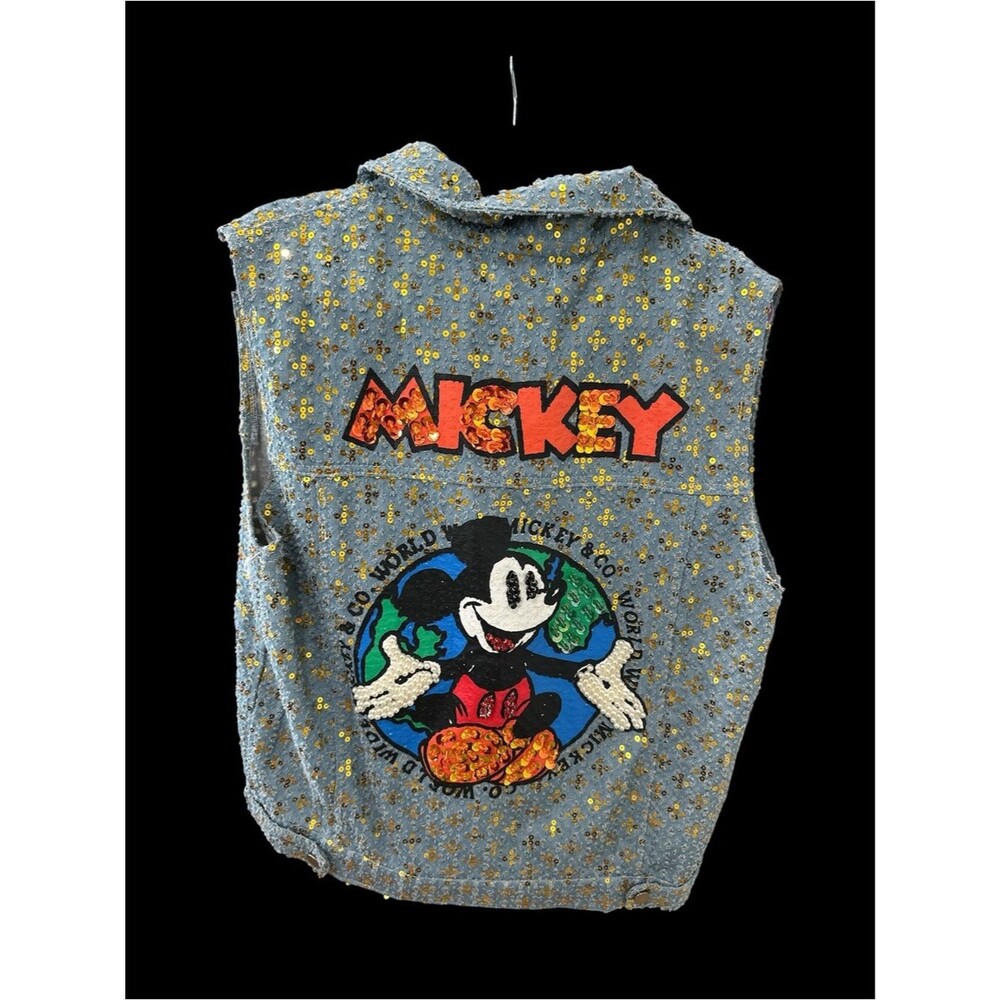 Vintage Mickey Disney Yoga embellished jacket. Sz M